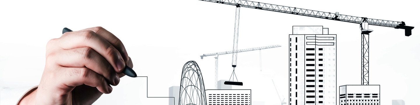 Mano che disegna a penna alcuni edifici e grattacieli, sullo sfondo una gru