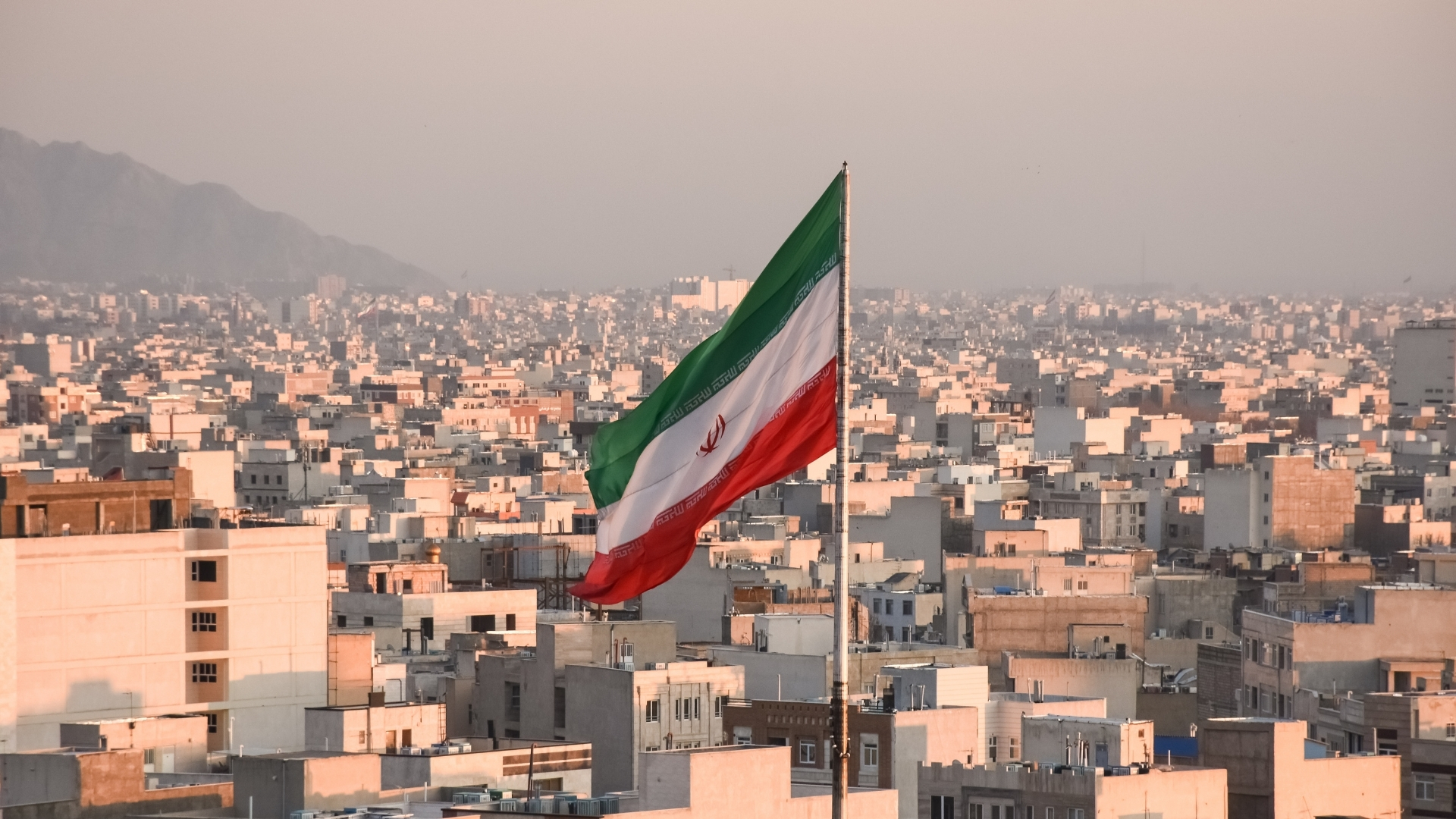 Città e bandiere iraniane Città e bandiere iraniane