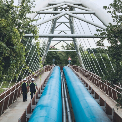 Attività Iren Reti Teleriscaldamento Personale Iren al lavoro per controllo e manutenzione delle reti di teleriscaldamento