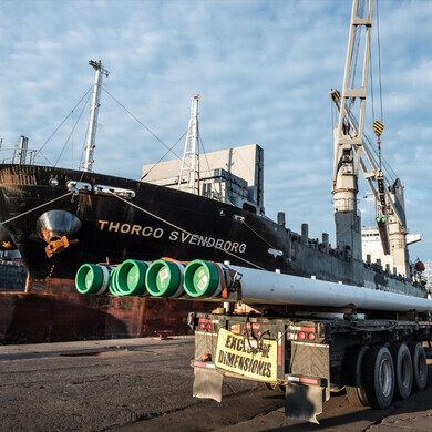 Progetto offshore Kaombo Deepwater con tubazioni e infrastrutture Tenaris per estrazione in acque profonde.