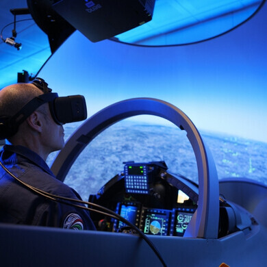 GBTS Lab Venegono - Leonardo Vista interna di un velivolo