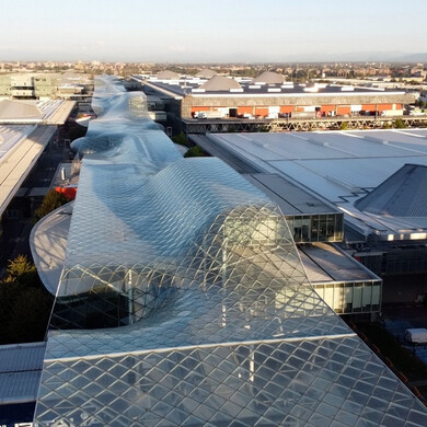 Veduta dall’alto della copertura della sede di Fiera Milano.