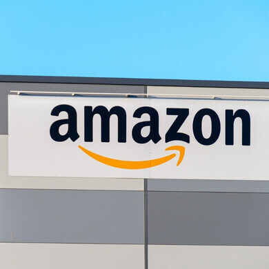 Vista esterna agenzia di consegna Amazon in Francia