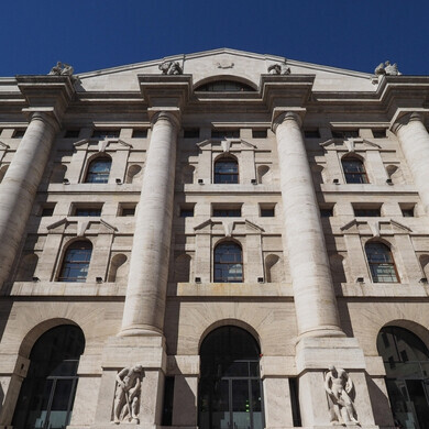 Borsa di Milano a Milano Veduta della Borsa di Milano in Piazza Affari, cuore finanziario della città e centro degli scambi azionari italiani.