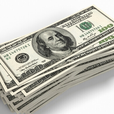 Mazzo di banconote da 100 dollari Mazzo di banconote da 100 dollari americani, simbolo di ricchezza, finanza e transazioni economiche.