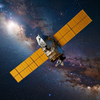 Illustrazione o fotografia di satelliti in orbita terrestre, utilizzati per telecomunicazioni e trasmissione dati.