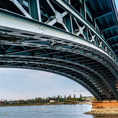 Struttura di un ponte in acciaio 