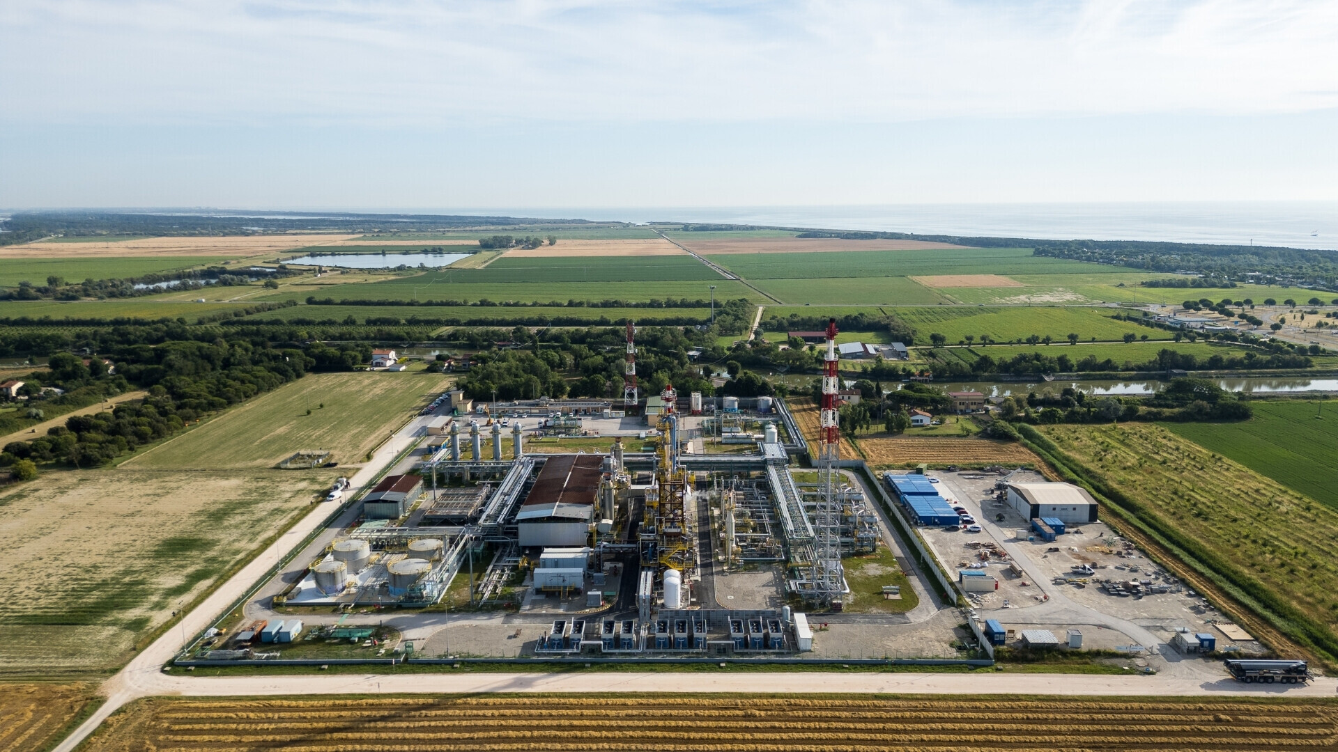 Eni Casalborsetti Vista aerea della sede a Casalborsetti