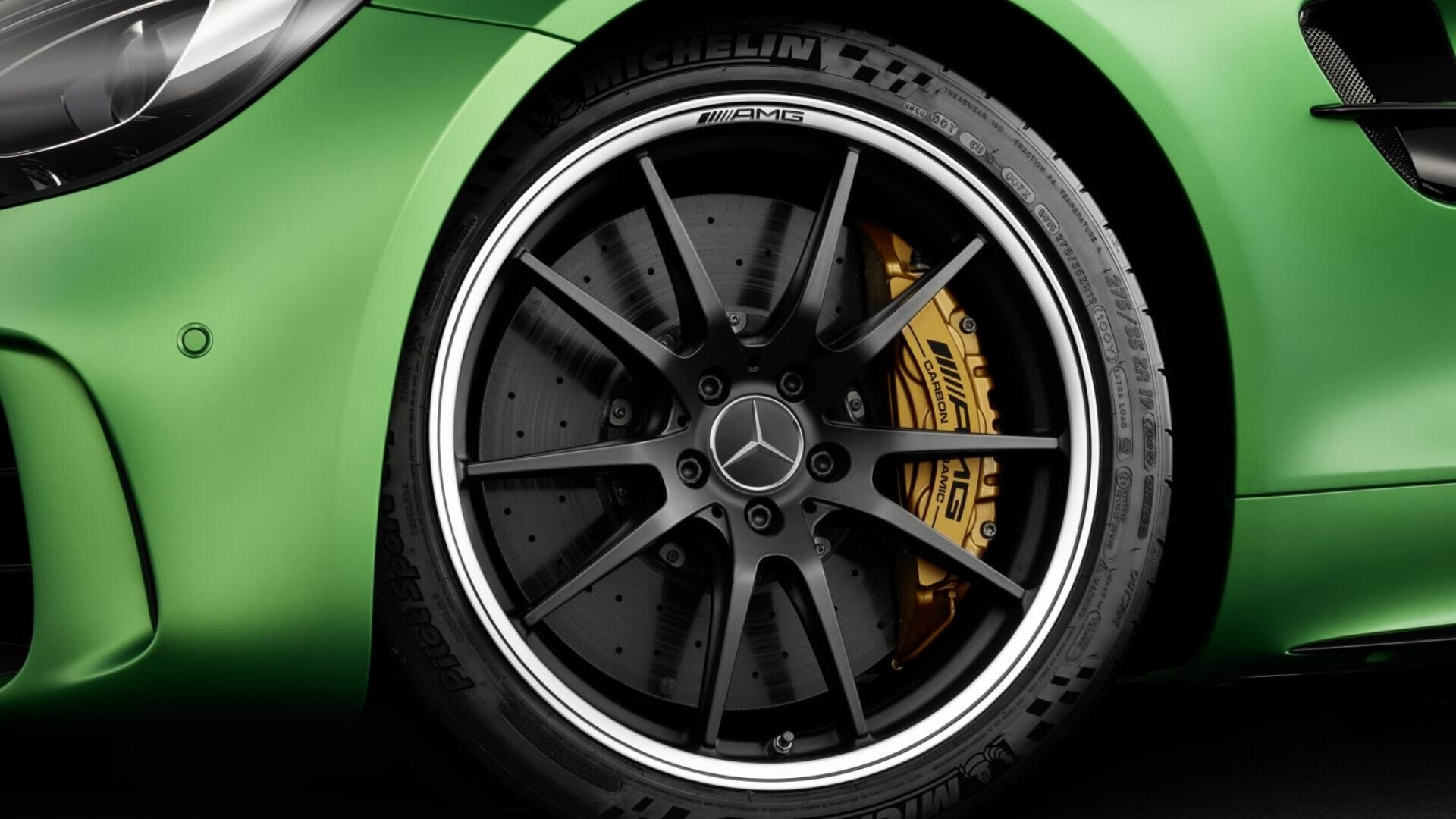 Particolare di pneumatico Michelin