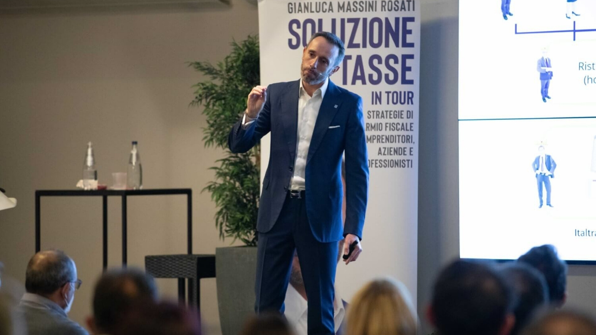 Gianluca Massini Rosati durante un evento di Soluzione Tasse a Milano