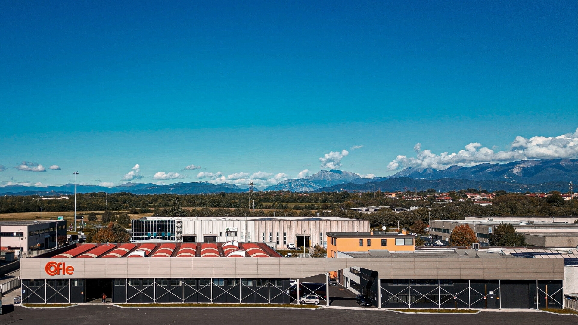 Sede Cofle Vista generale della sede Cofle, simbolo della presenza aziendale e della struttura.