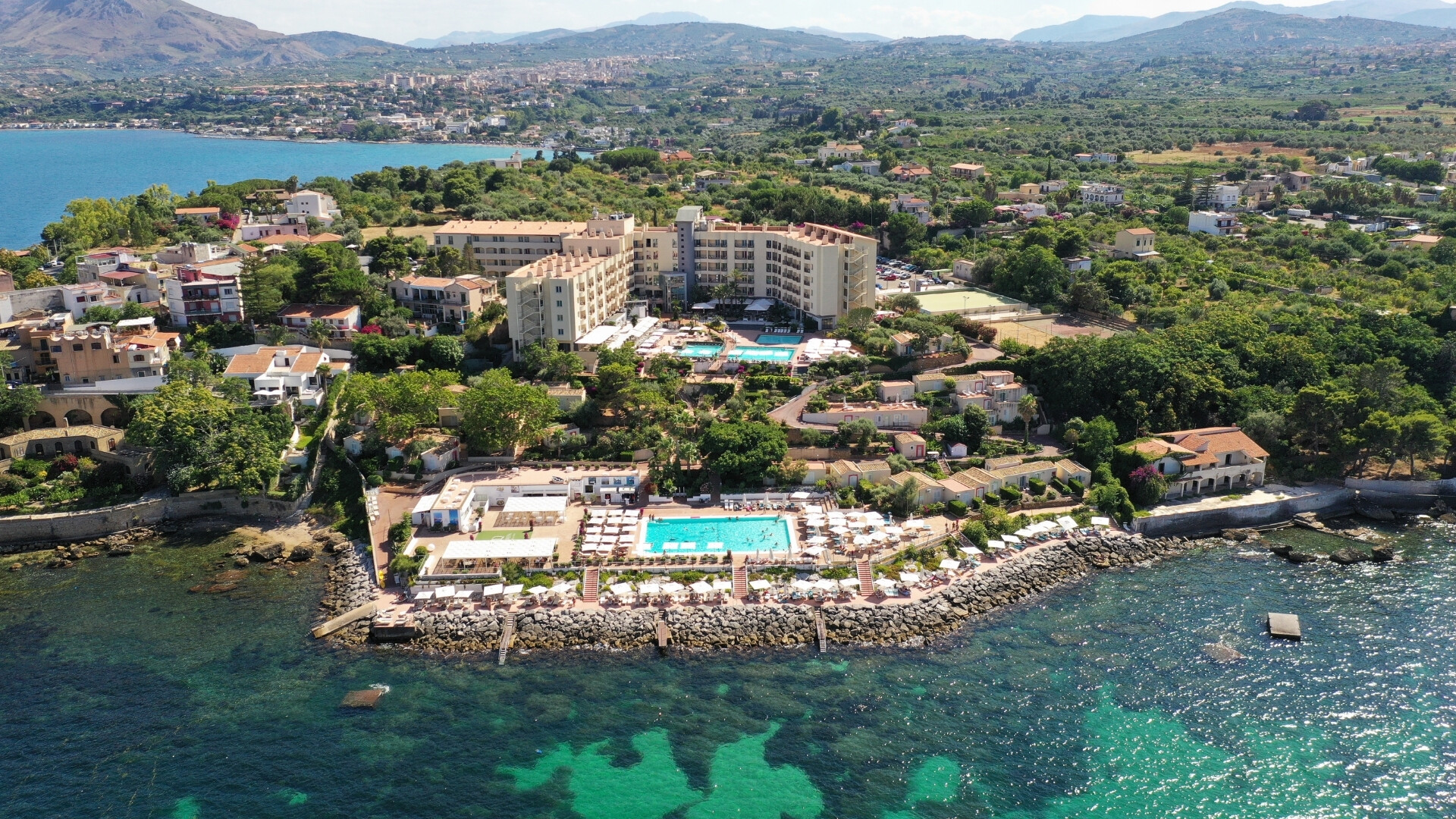 Sicilia Domina Zagarella Preatoni Eleganza mediterranea affacciata sul mare di Sicilia: il Domina Zagarella Preatoni unisce charme e tradizione in un panorama da sogno.