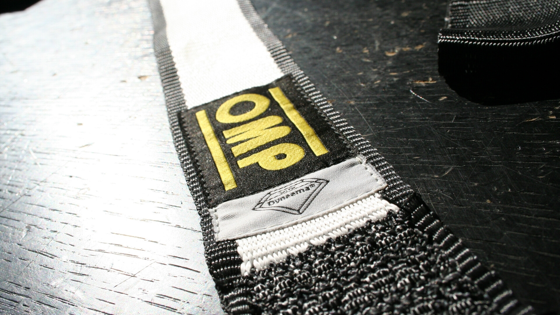 OMP Racing Force Design innovativo e passione per le competizioni: OMP Racing Force, sinonimo di performance e sicurezza.